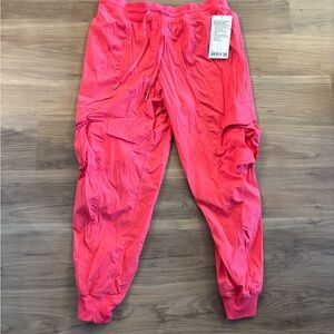 Lululemon Dance Studio Relaxed Fit MR Cargo Jogger Size XL in Pink Glaze